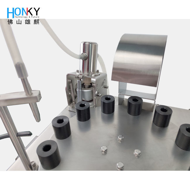 آلة ملء الأنابيب المكتبة المدمجة مع نطاق ملء 0.6-6ml 220V الطاقة و 0.4-0.6 MPa ضغط الهواء